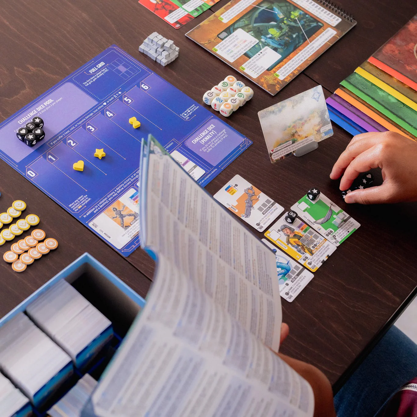 Vantage Board Game - Image 3